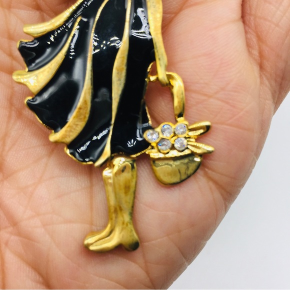 Vintage Gold Tone Fashionista Lady Woman with Dog Rhinestone pin brooch - Picture 6 of 6